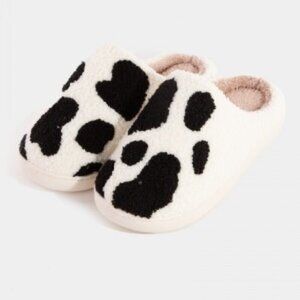 NWT Fuzzy Cowprint Slippers Women's Size: 8-9